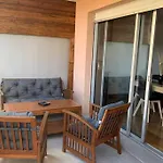 Appartement Juan Les Pins Joli T2 Parking Inclus! *