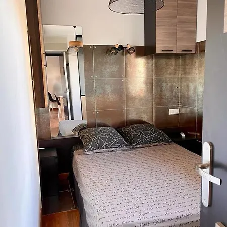 Juan Les Pins Joli T2 Parking Inclus! Appartamento *